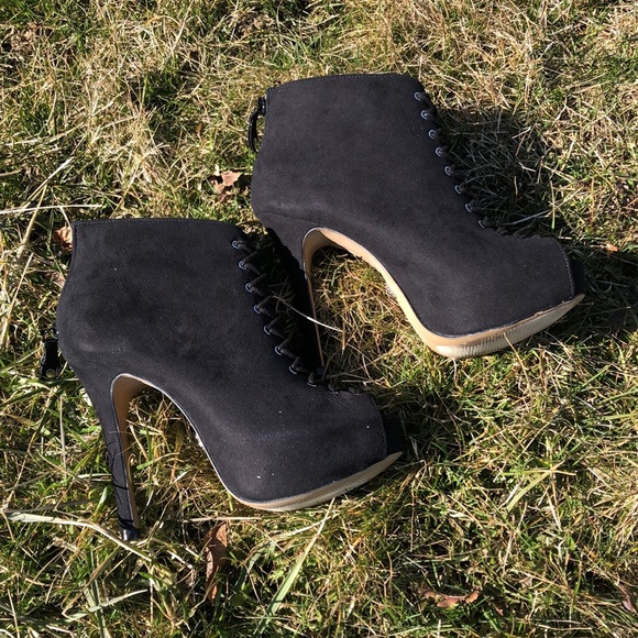 Simply Vera Vera Wang Shoes - Peep toe witch shoes